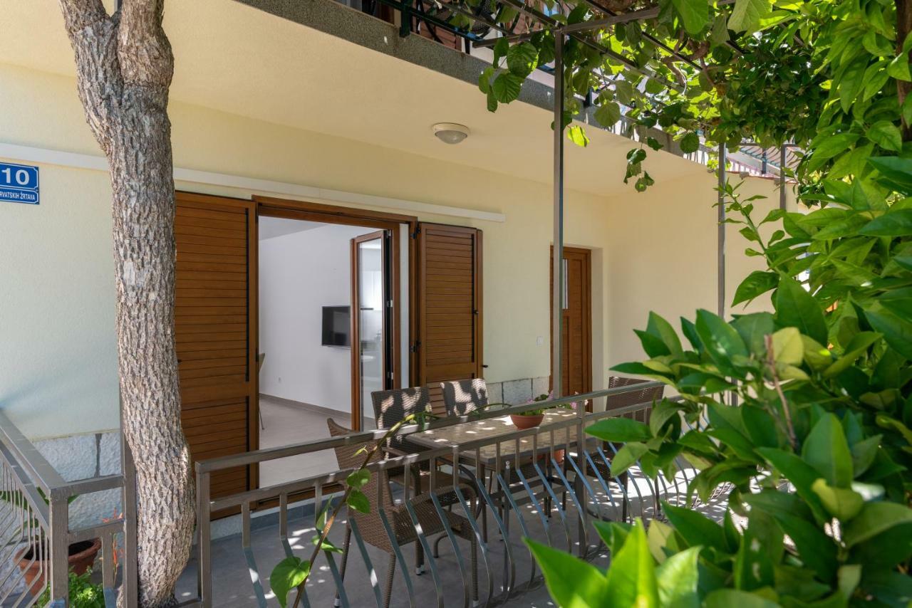 Kiwi Apartment Trogir Exterior photo